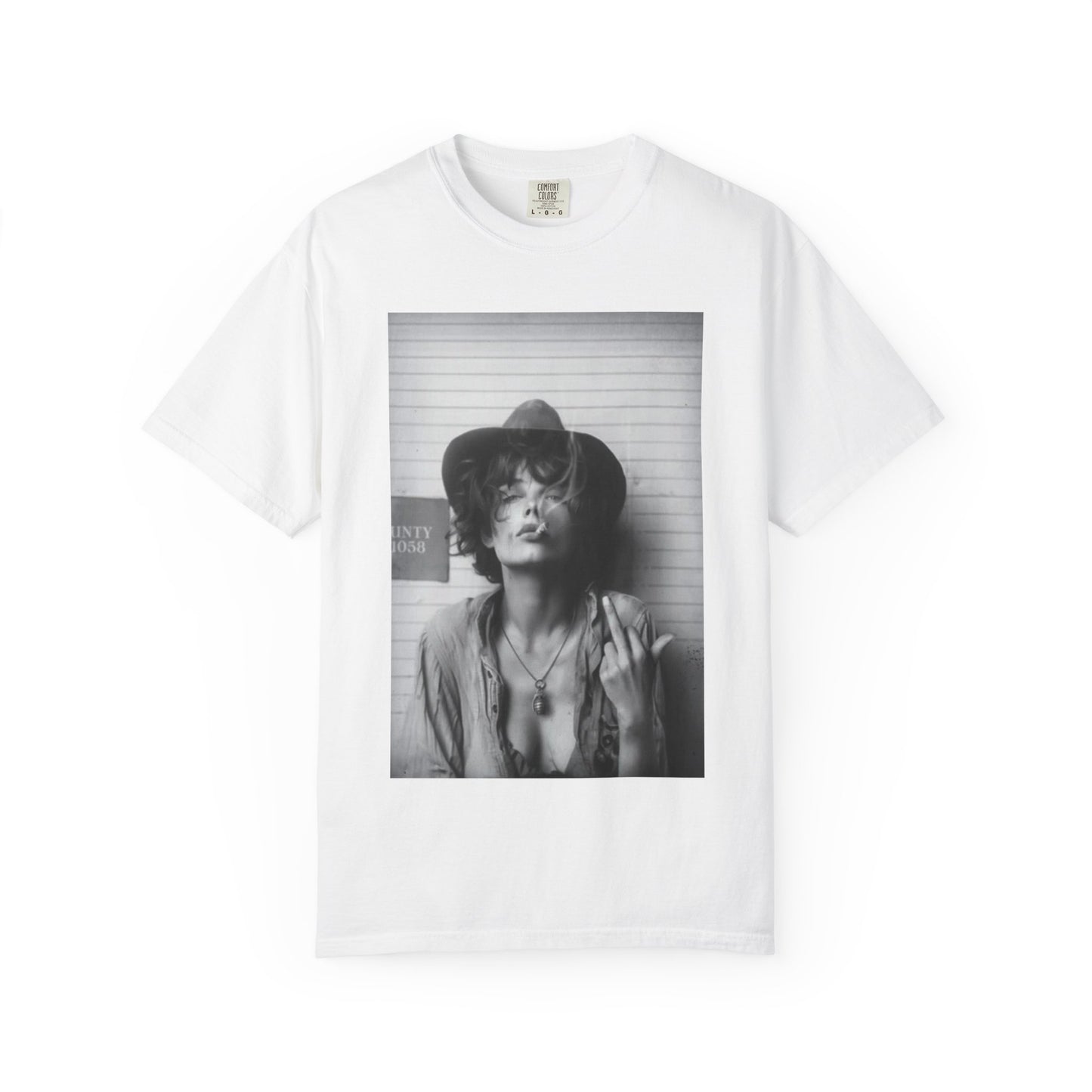 Retro Outlaw Graphic Smoke T-Shirt, Cool Vintage Style Tee, Perfect for Festivals, Casual Wear, Gift for Music Lovers