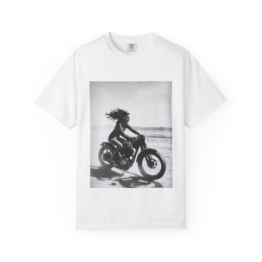 Outlaw Vintage Motorcycle Ride Unisex T-shirt | Cool Graphic Tee for Bikers, Casual Comfort Wear, Great for Road Trips, Gifts for Him/Her